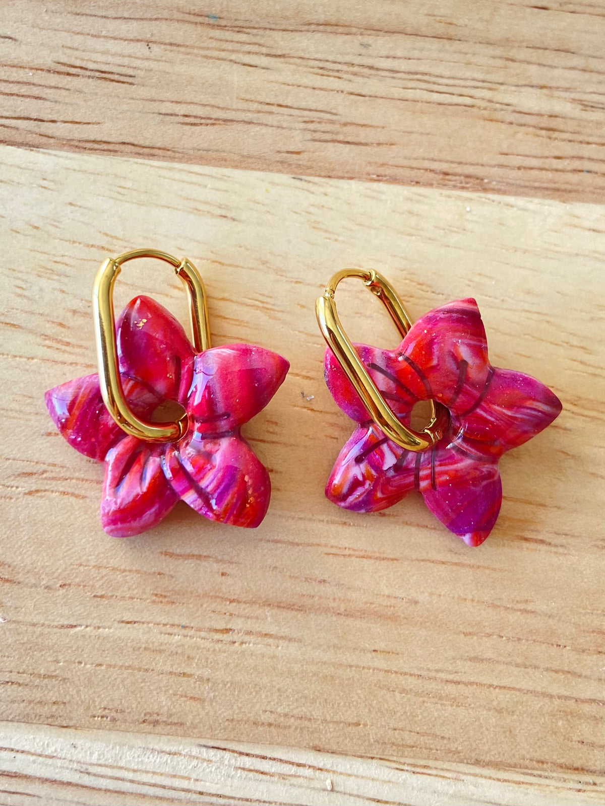 Fleurs Tiaré 25 mm - plusieurs couleurs disponibles