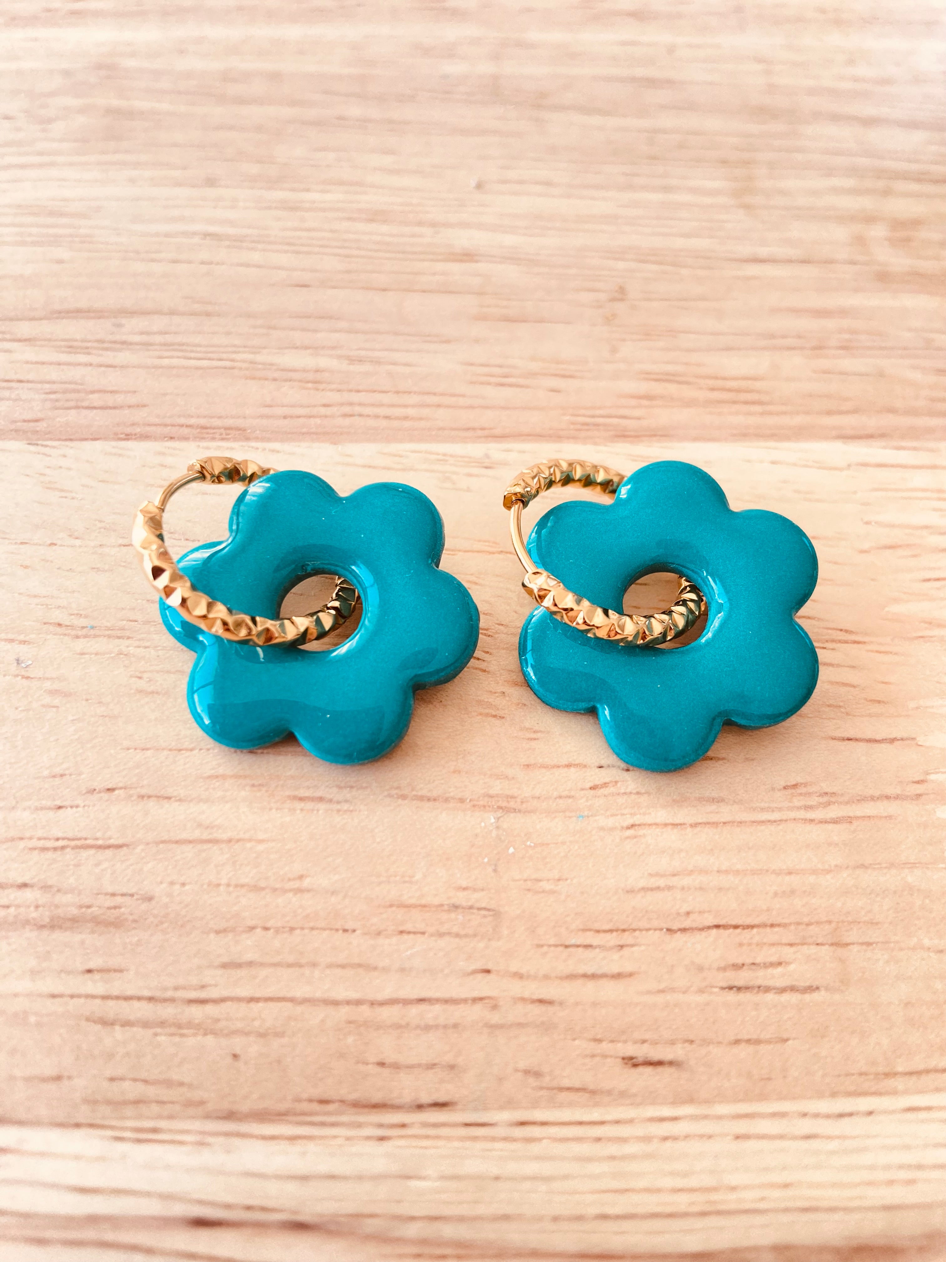 Fleurs 6 pétales 25 mm - plusieurs couleurs disponibles